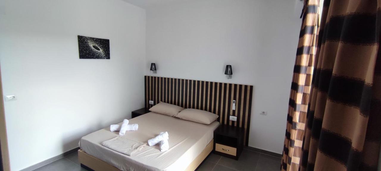 Aleks Holiday Rooms Ksamil Exterior photo