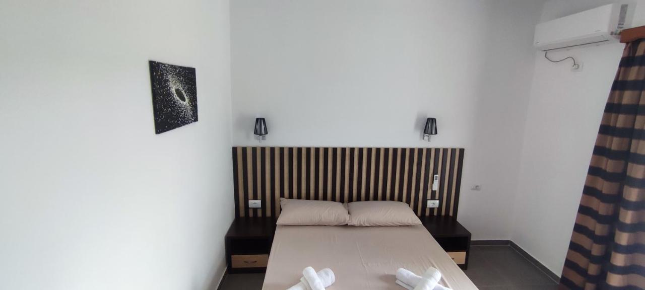 Aleks Holiday Rooms Ksamil Exterior photo